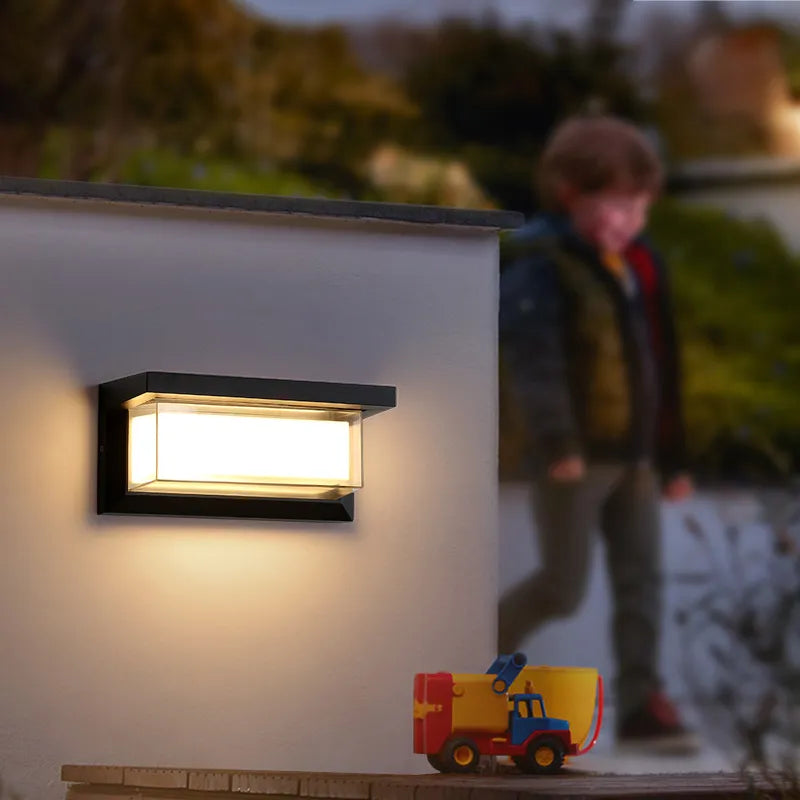 MoonGlow External Wall Lamp Outdoors | Wall Lamp | LED | Elegant Wall Illumination