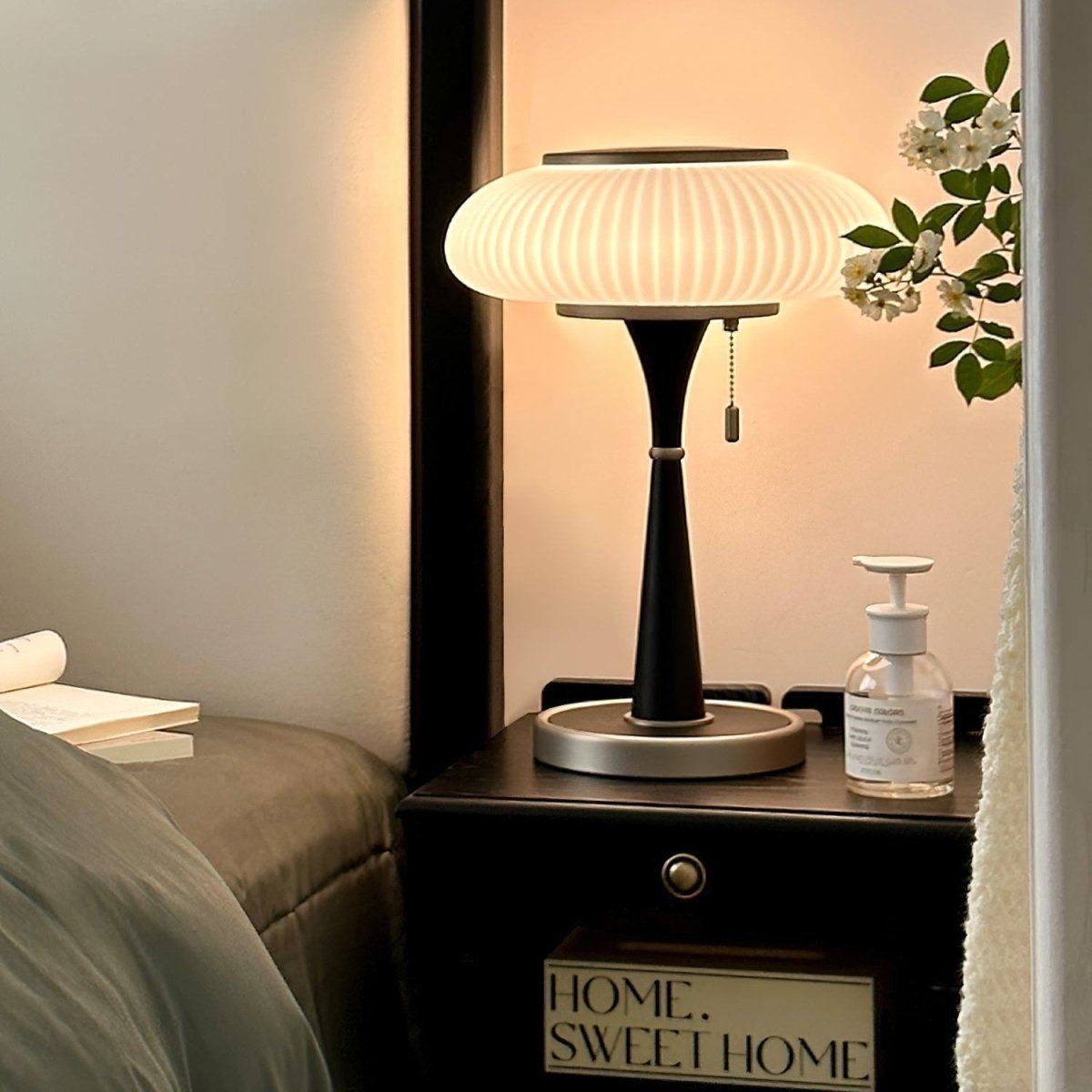 Lumique Matsushroom Table Lamp Modern | Table Lamp | LED | glass/wood/metal | Sleek Table Accent