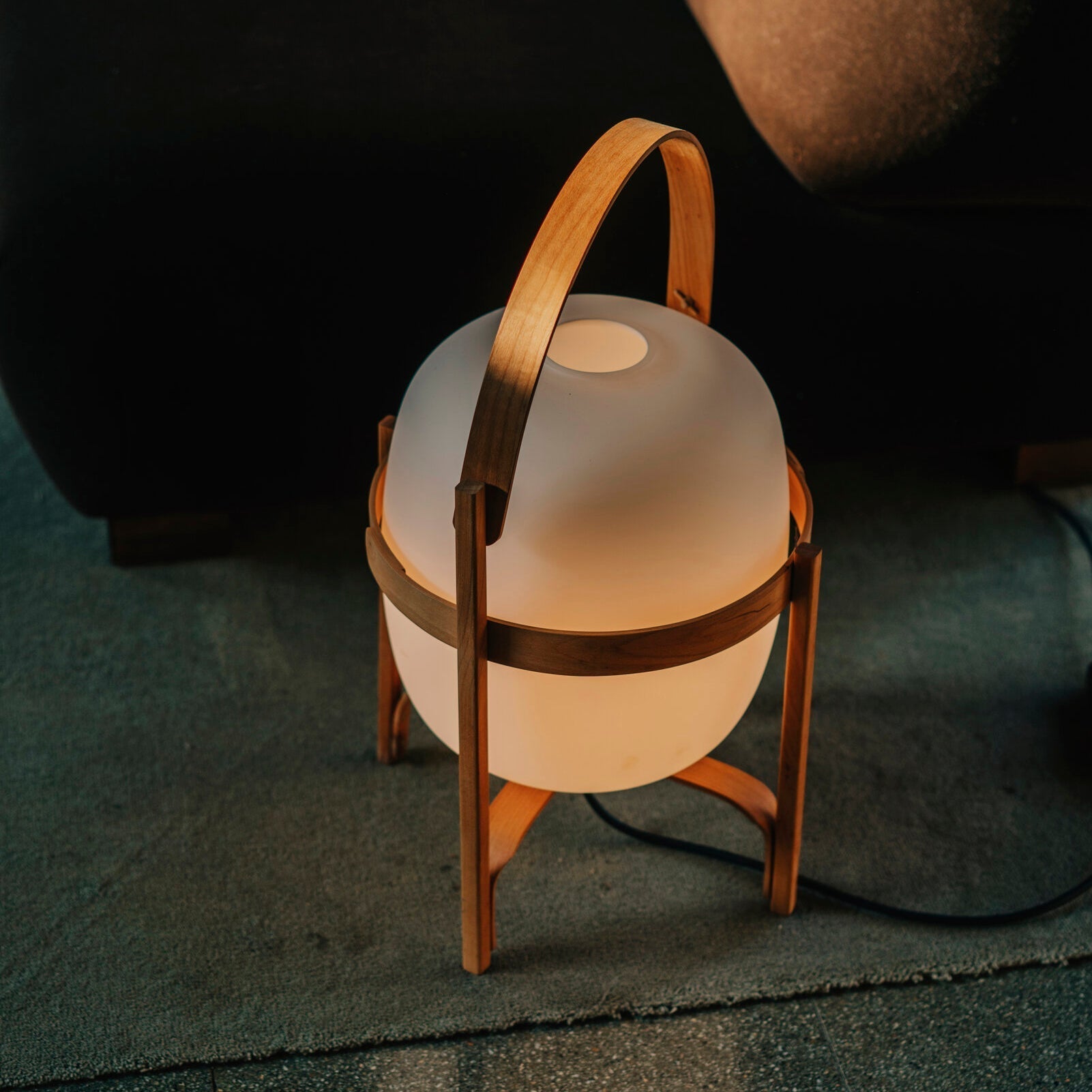 Portable Table Lamp Glass | Table Lamp | LED | Wood/glass | 110-240V | Sleek Table Accent