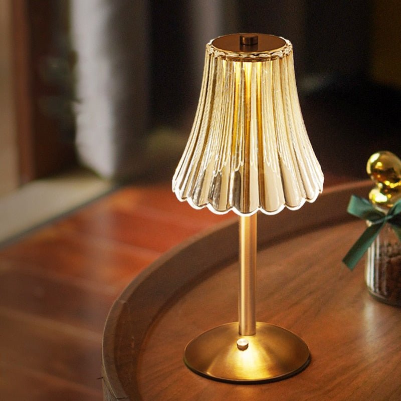 LumiCrystal Gold Crystal Table Lamp | Table Lamp | LED | Aluminum/acrylic/Crystal | 15W | Sleek Table Accent