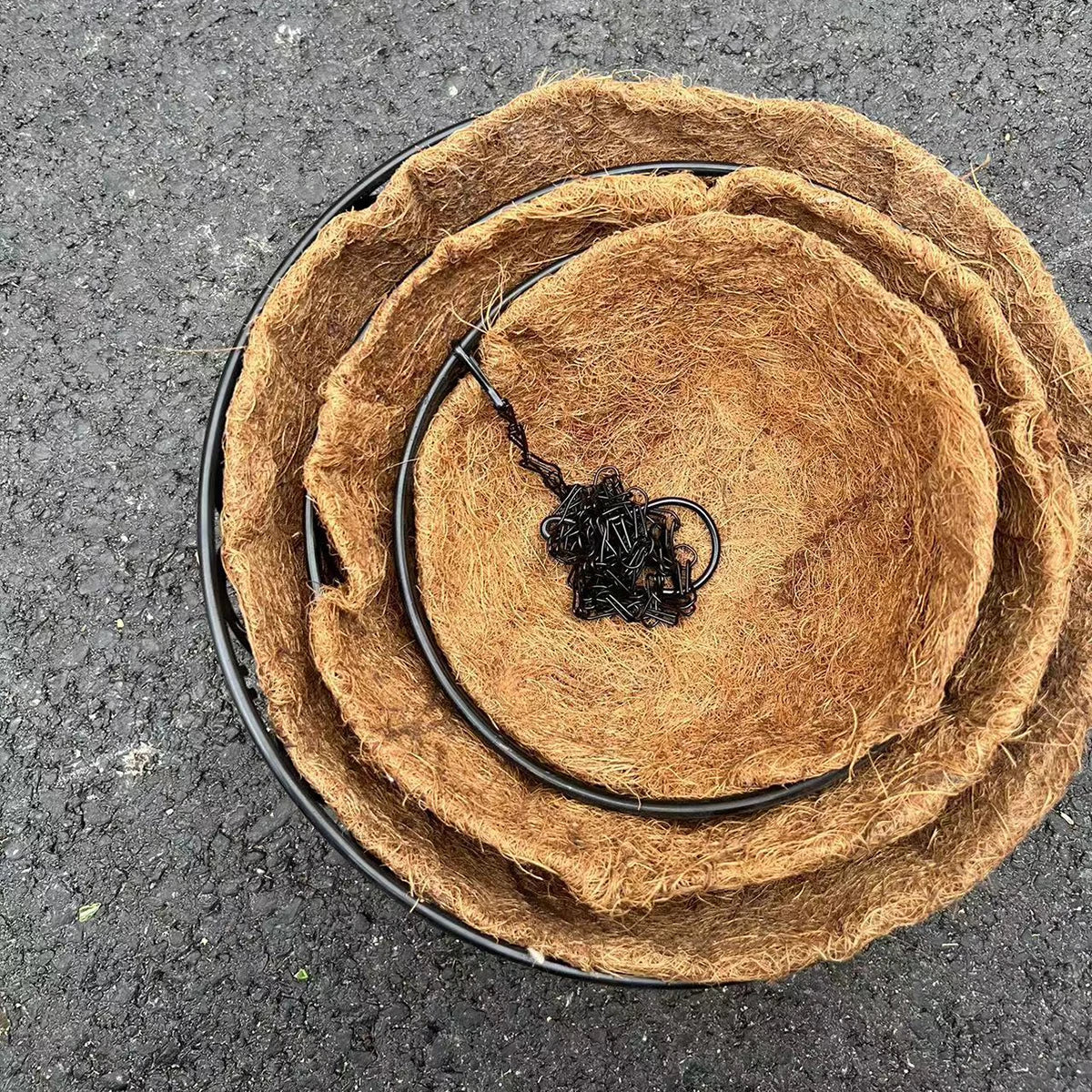 Coconut Brown Round Iron Chain Hanging | Decorative Item | iron | Elegant Home Decor