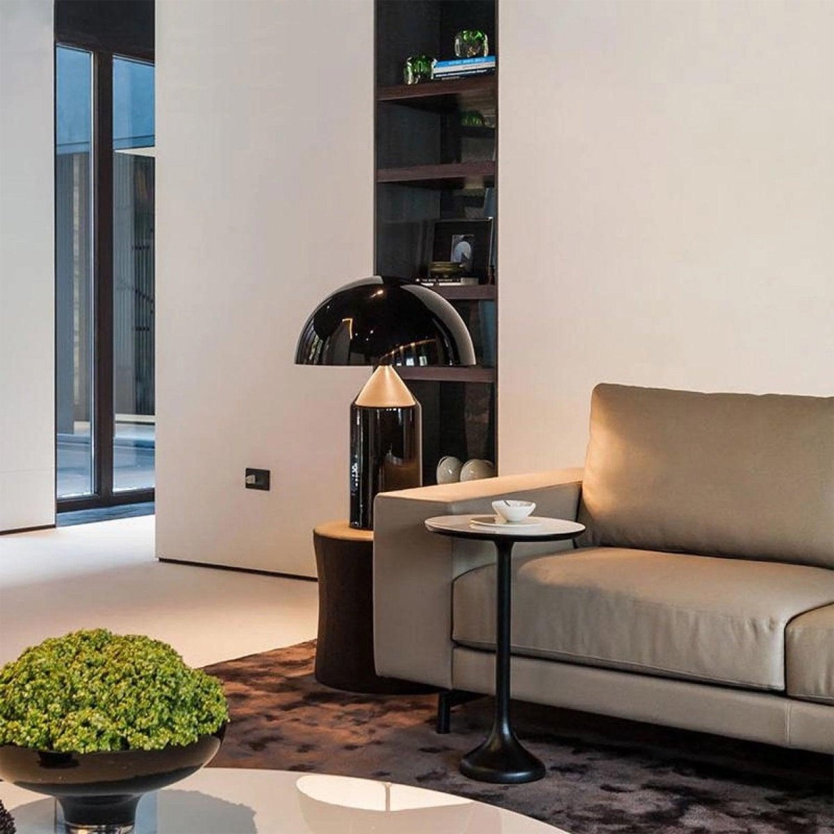 LumiForma Table Lamp Iconic Metal | Table Lamp | LED | metal | Sleek Table Accent