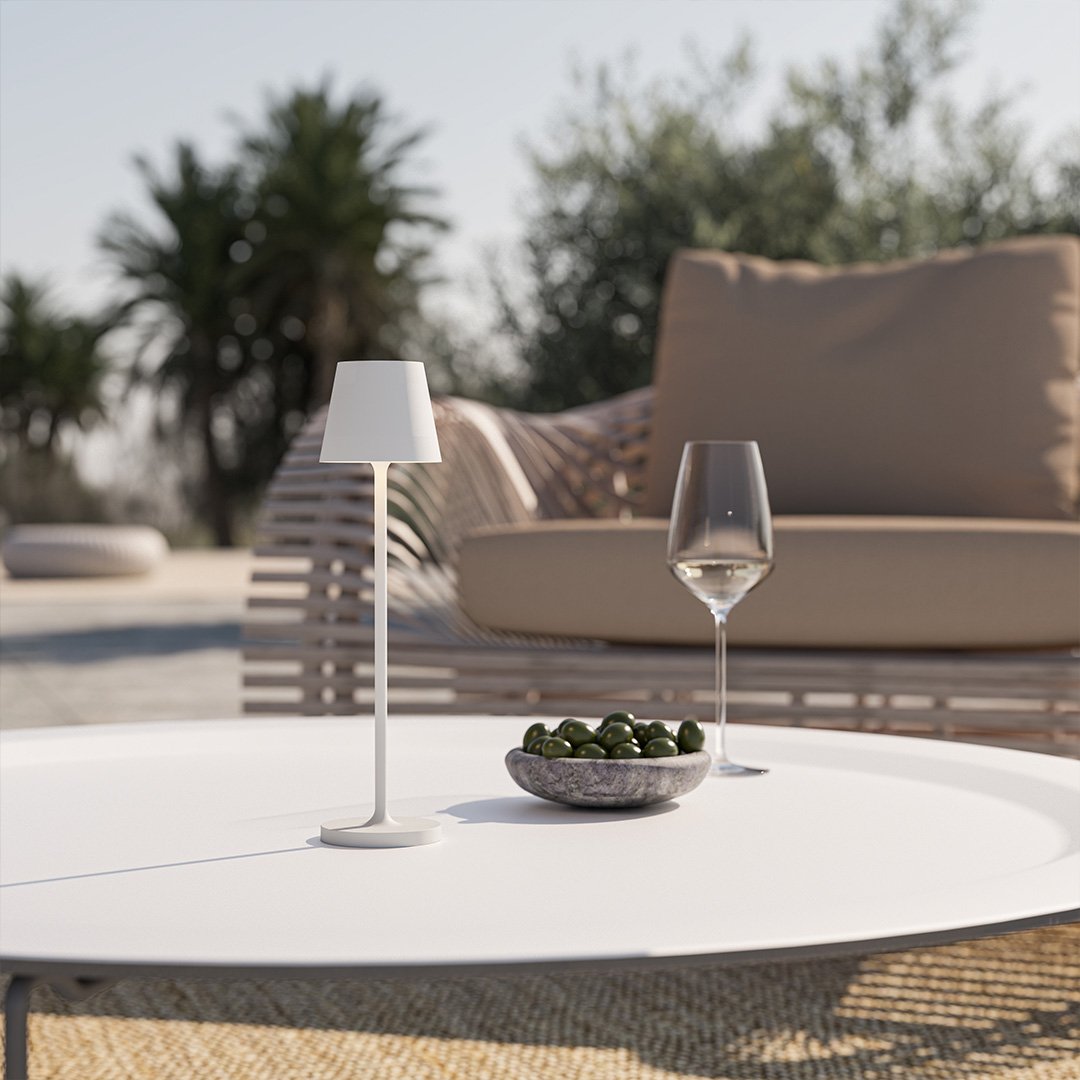 NOVA Table lamp | Table Lamp | LED | Sleek Table Accent