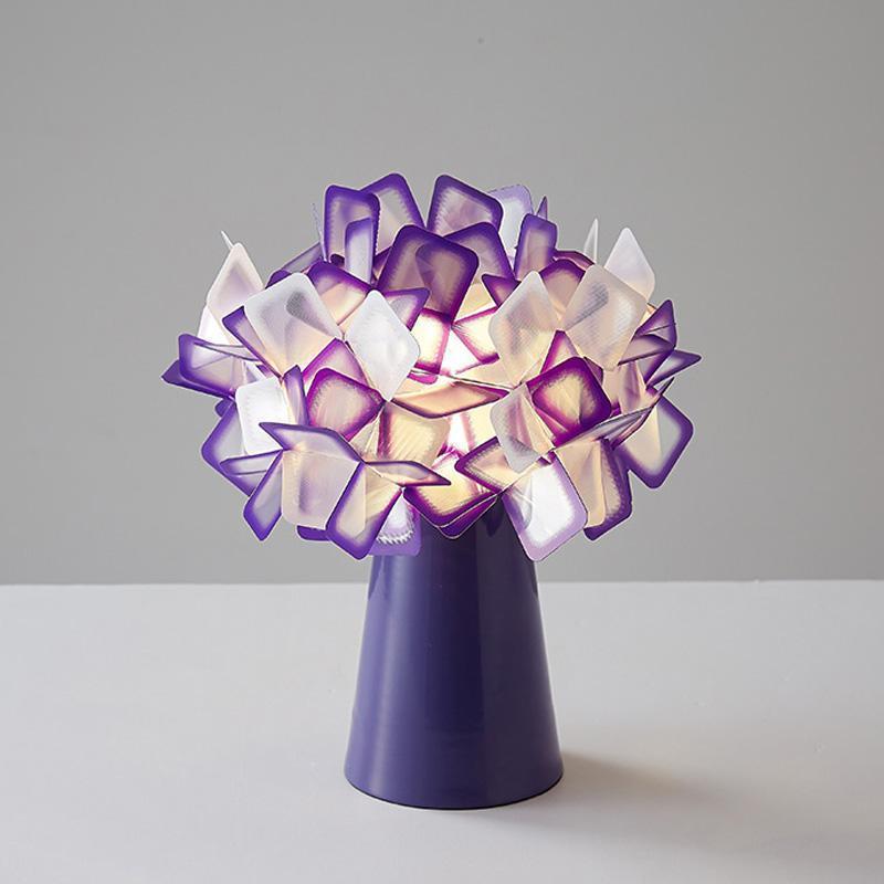 Florivis Artistic Flower Table Lamp | Table Lamp | LED | metal/PVC | 220-240V/110-120V | Sleek Table Accent