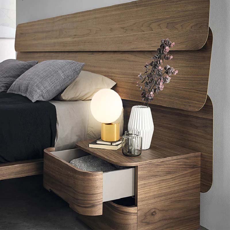 VireoGlow Modern Table Lamp | Table Lamp | iron/Glass | 220-240V/110-120V | Sleek Table Accent