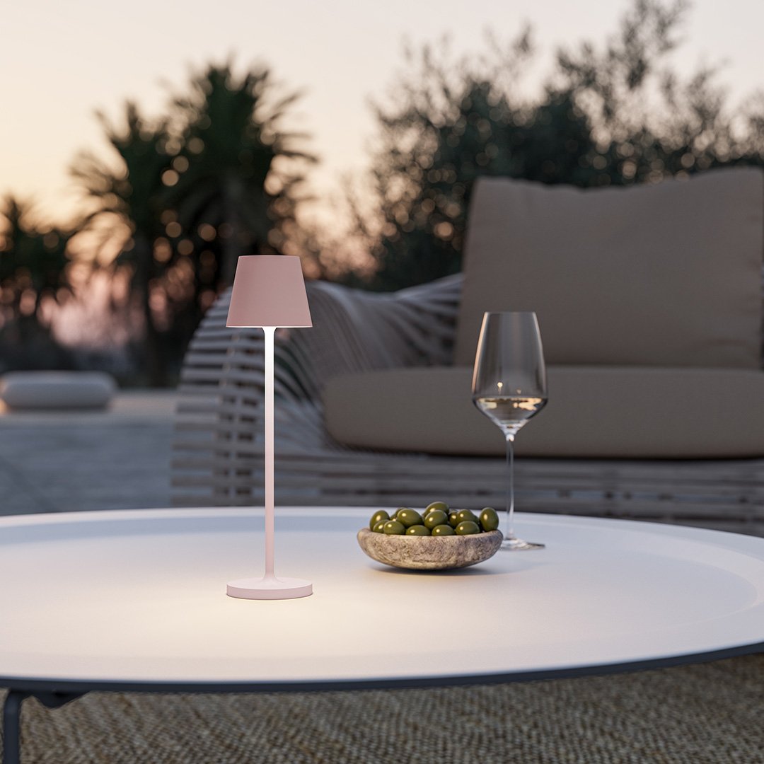 NOVA Table lamp | Table Lamp | LED | Sleek Table Accent
