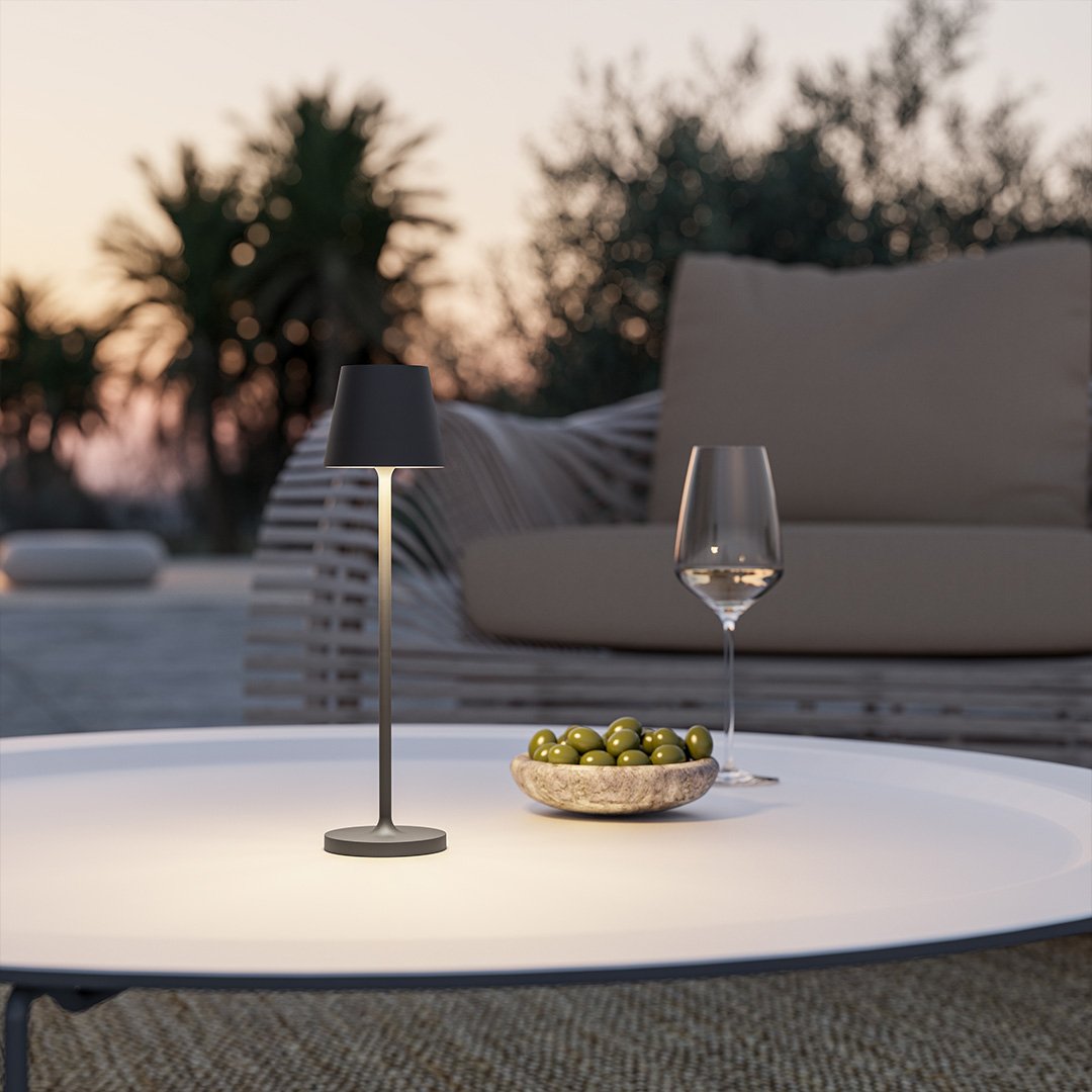 NOVA Table lamp | Table Lamp | LED | Sleek Table Accent
